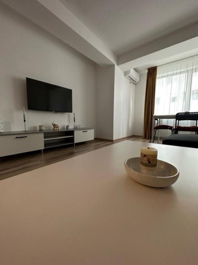 Escape Lounge Lägenhet Craiova Exteriör bild